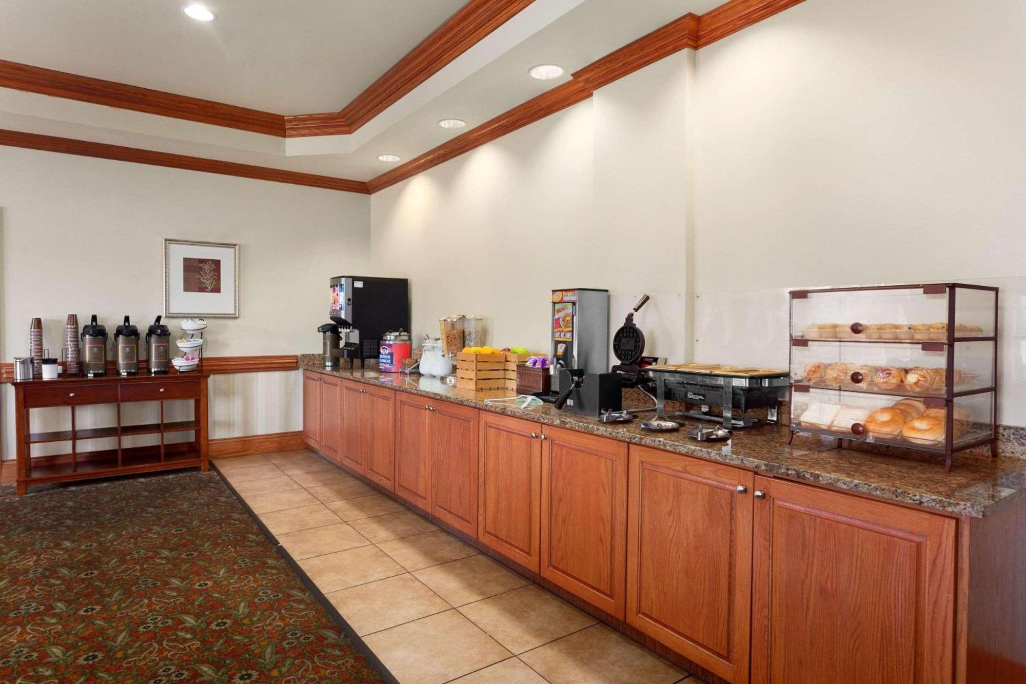 Country Inn & Suites By Radisson, Tifton, Ga Eksteriør billede